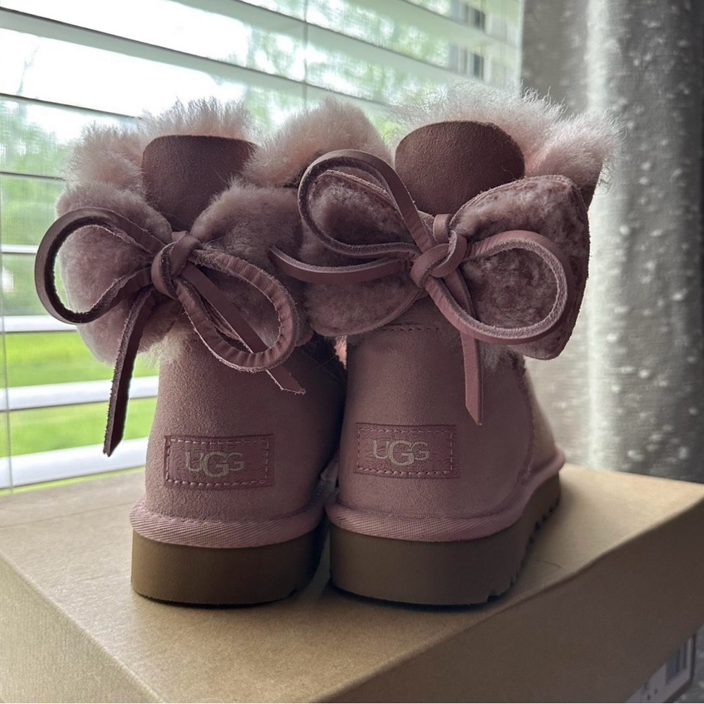 UGG Blush Pink classic double bow boots 🎀 - Picture 2 of 7